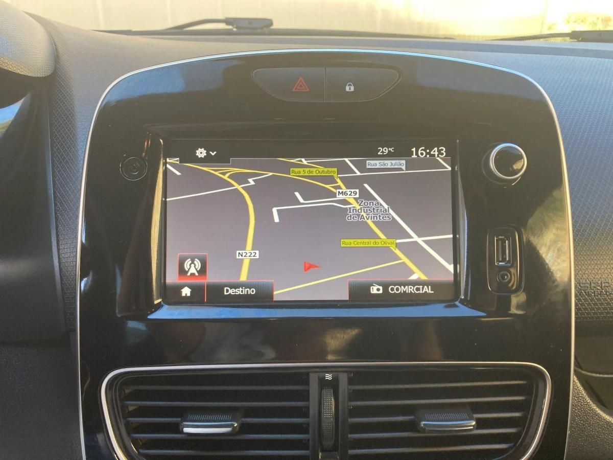 renault-clio-sport-tourer-2019-diesel-1461cc
