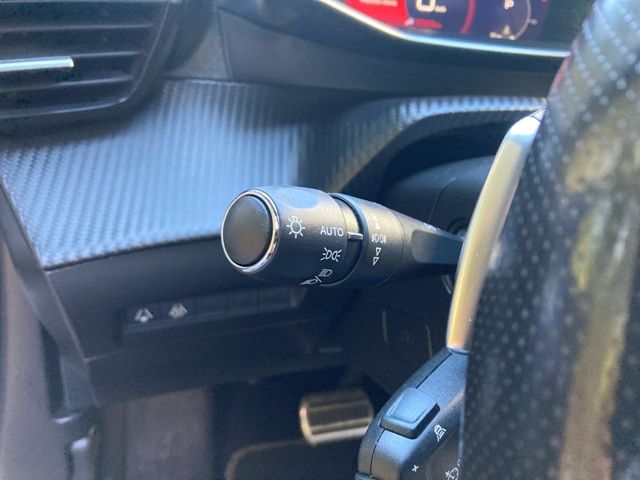 peugeot-2008-2022-diesel-1499cc