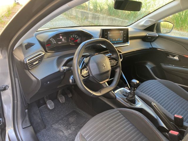peugeot-208-2023-gasolina-1199cc