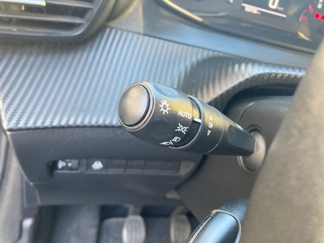 peugeot-208-2023-gasolina-1199cc