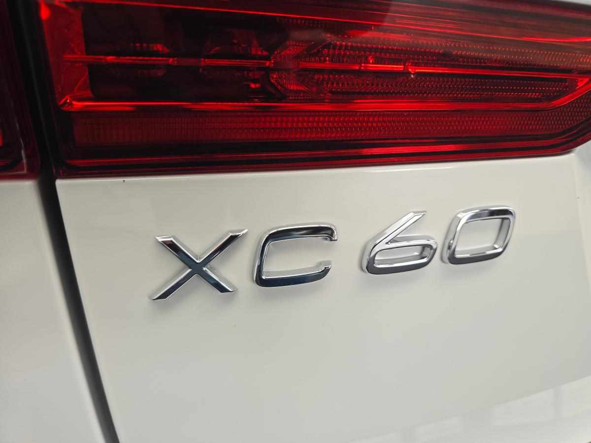 volvo-xc60-2-0-t8-twin-engine-2018-gasolina-1969cc