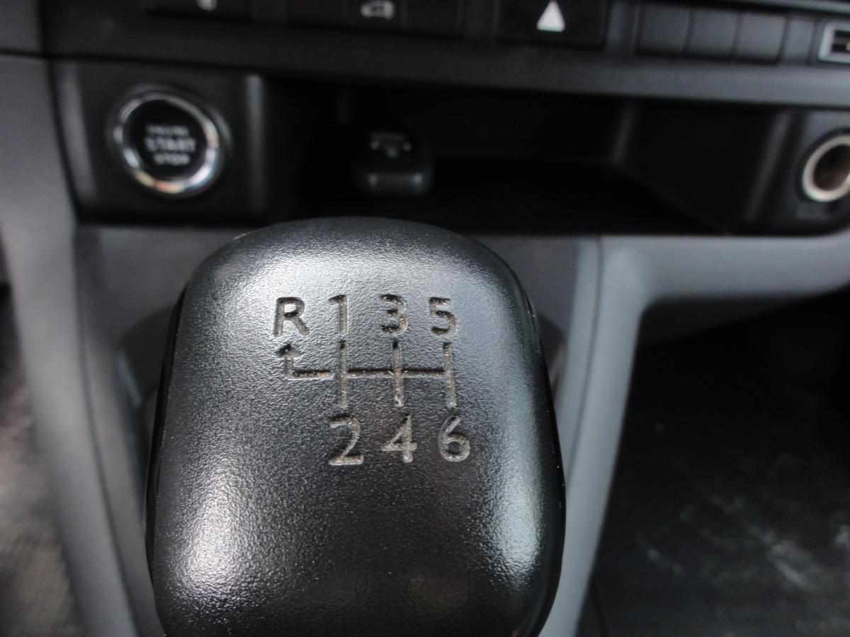 opel-vivaro-1-5-2019-diesel-2464cc