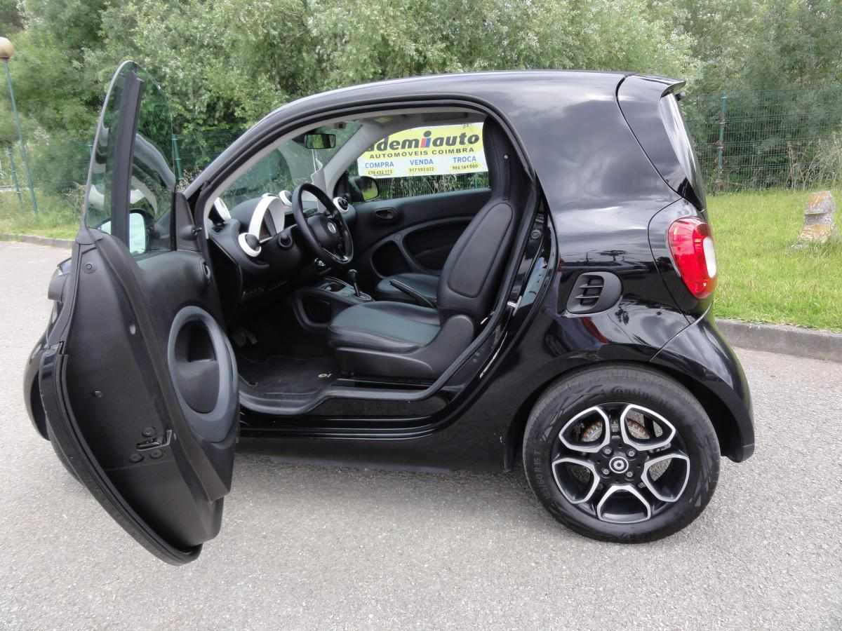 smart-fortwo-17-6-kwh-2019-eletrico