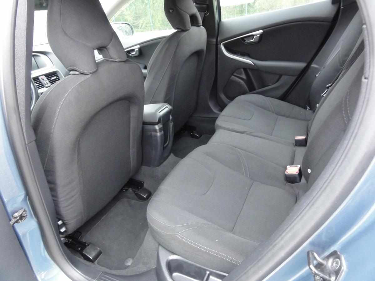 volvo-v40-d2-1-6-2013-diesel-1560cc