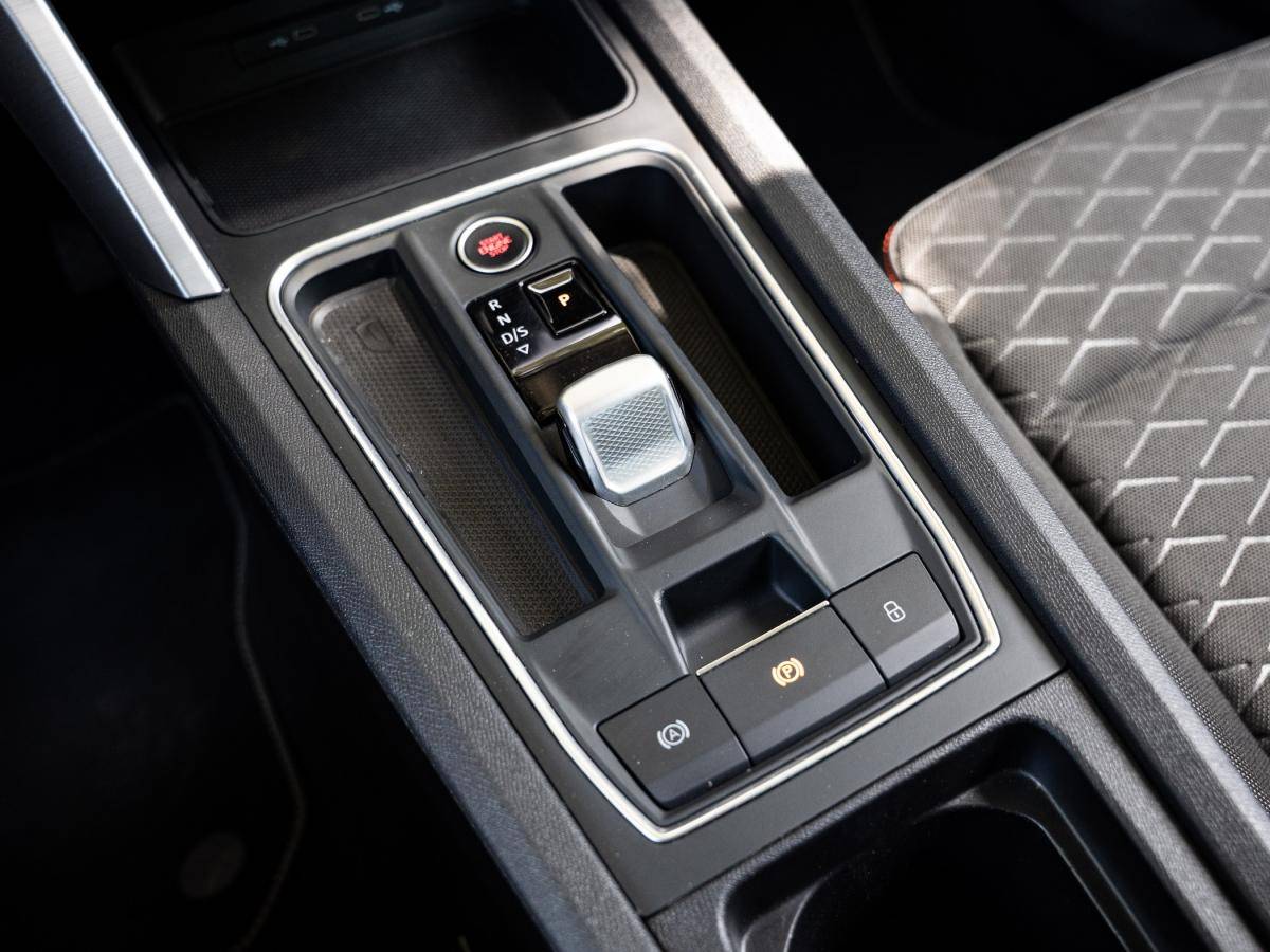 seat-leon-2021-hibrido-a-gasolina-1395cc