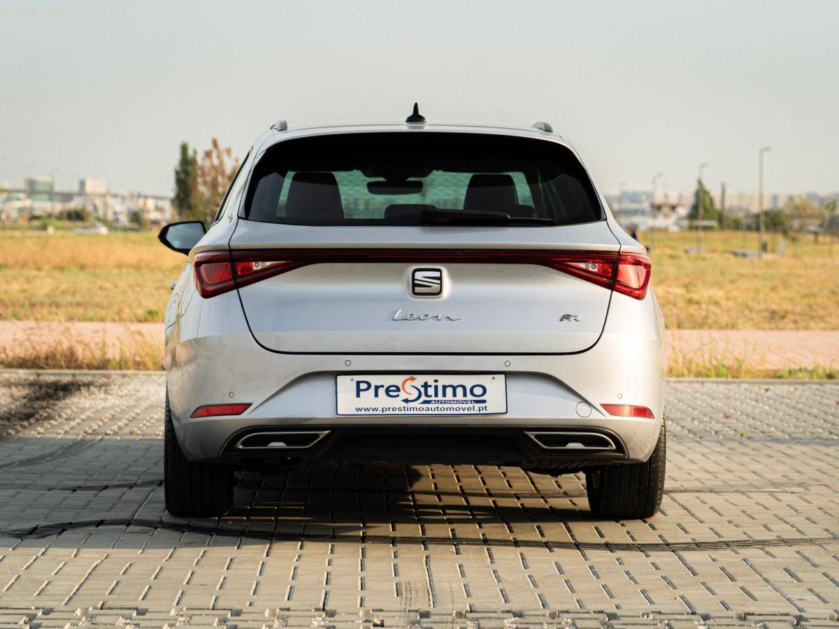 seat-leon-st-2023-gasolina-999cc