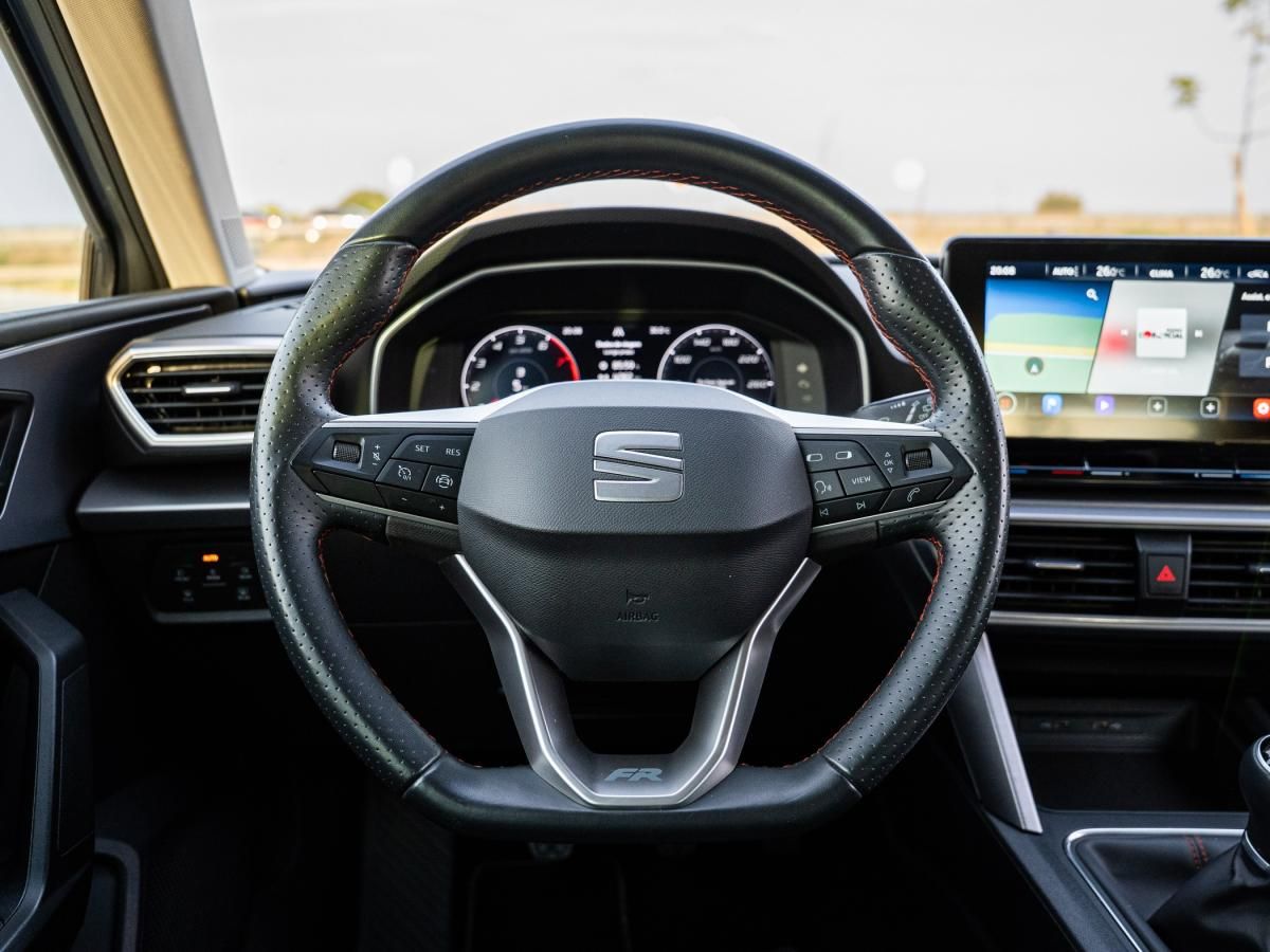 seat-leon-st-2023-gasolina-999cc