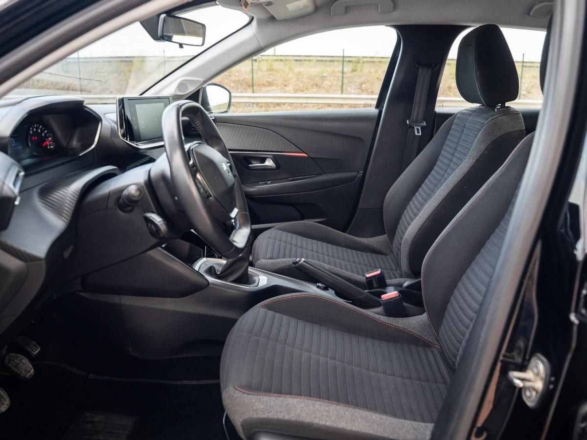 peugeot-208-2022-gasolina-1199cc