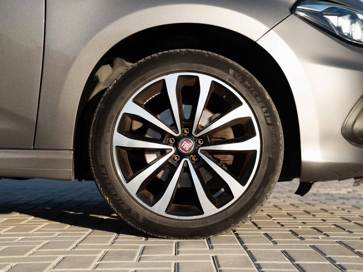 fiat-tipo-2019-diesel-1598cc
