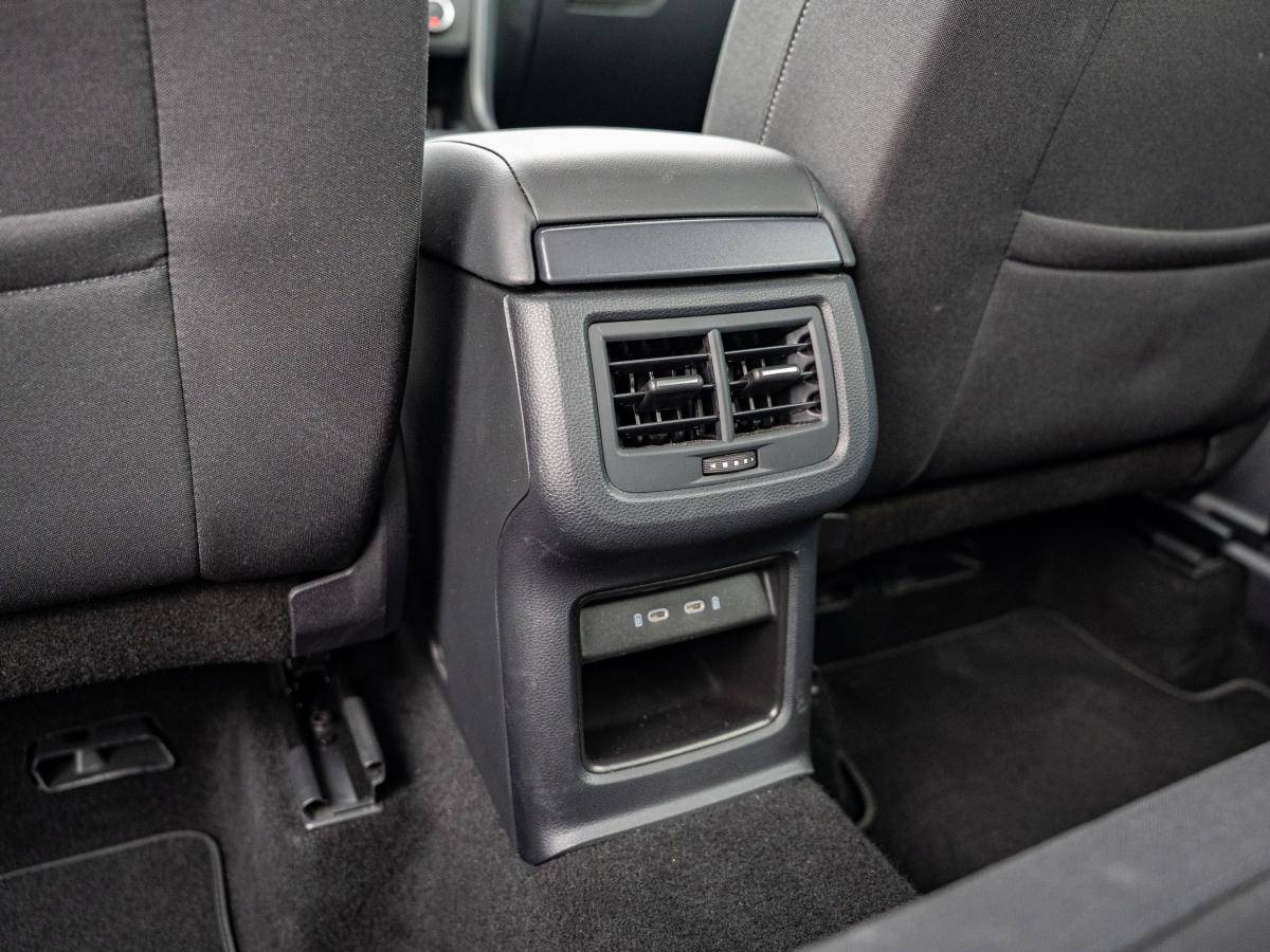 seat-ateca-2023-gasolina-999cc