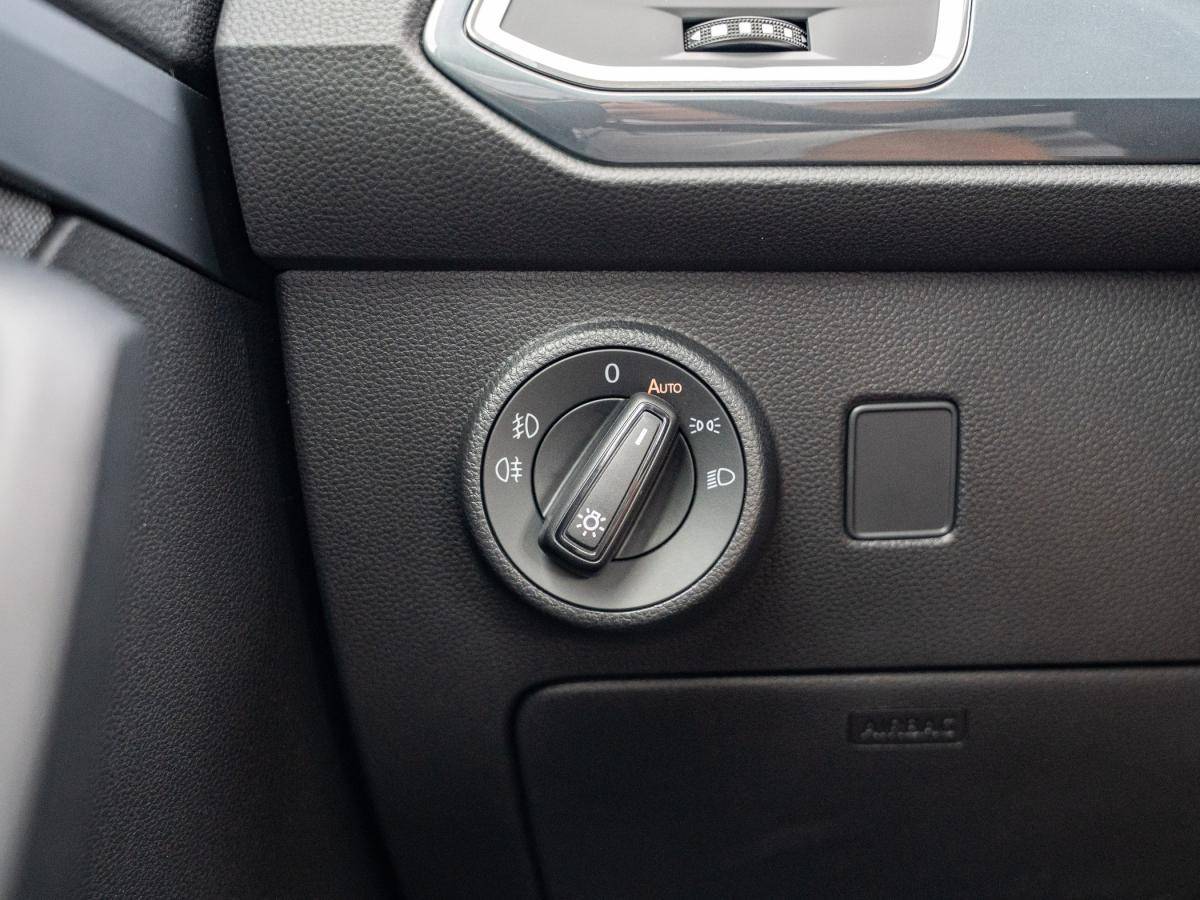 seat-ateca-2023-gasolina-999cc