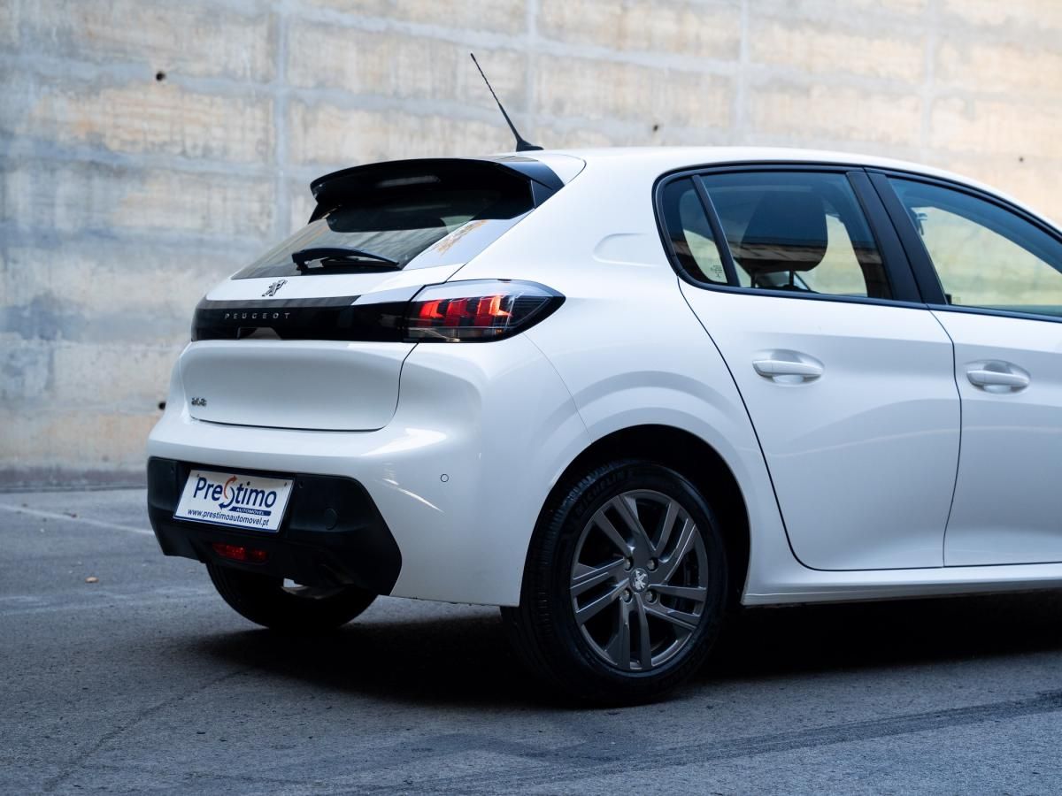 peugeot-208-2022-gasolina-1199cc