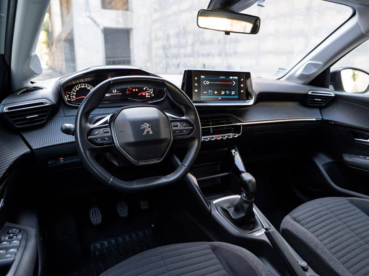 peugeot-208-2022-gasolina-1199cc