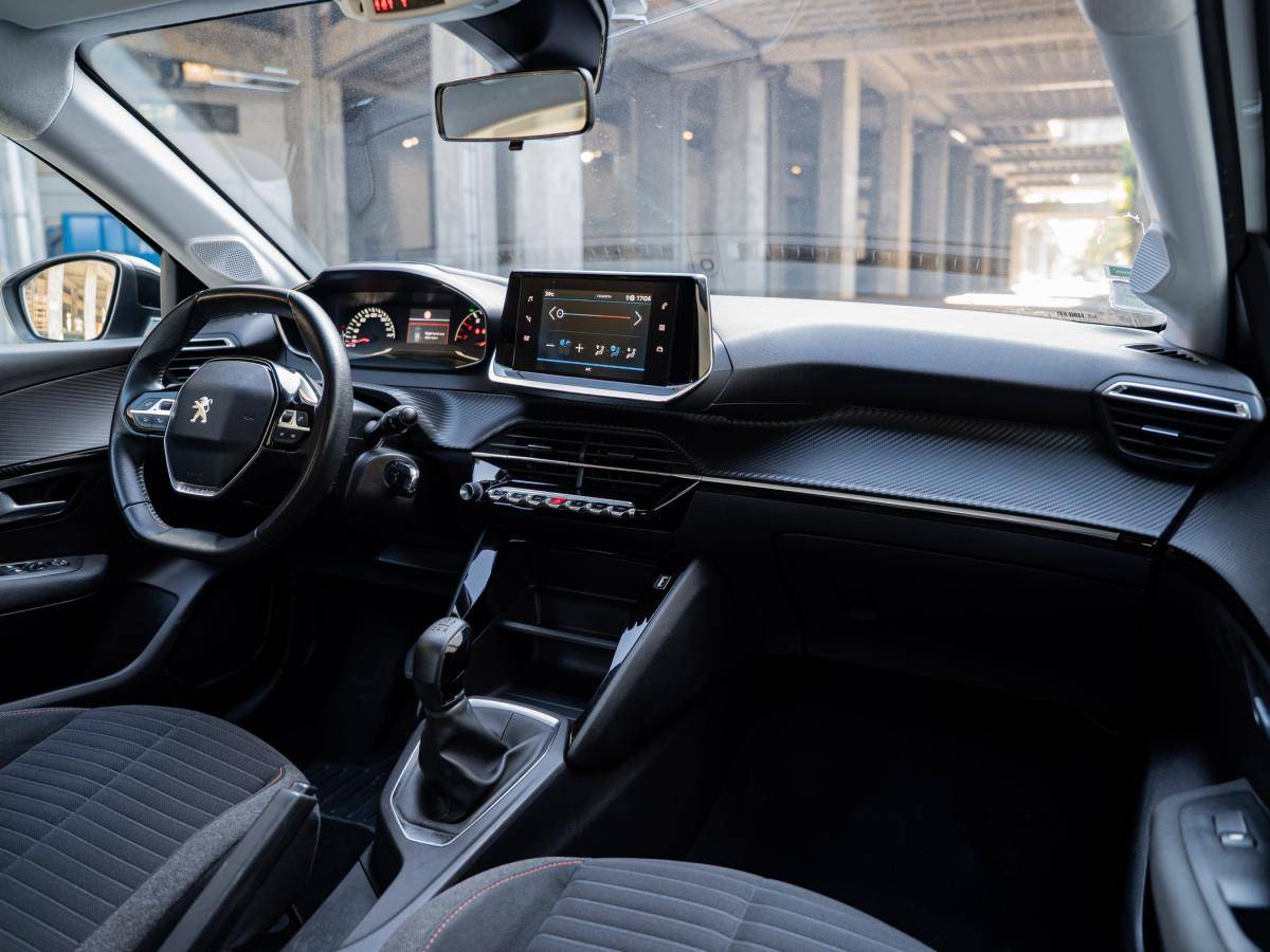 peugeot-208-2022-gasolina-1199cc