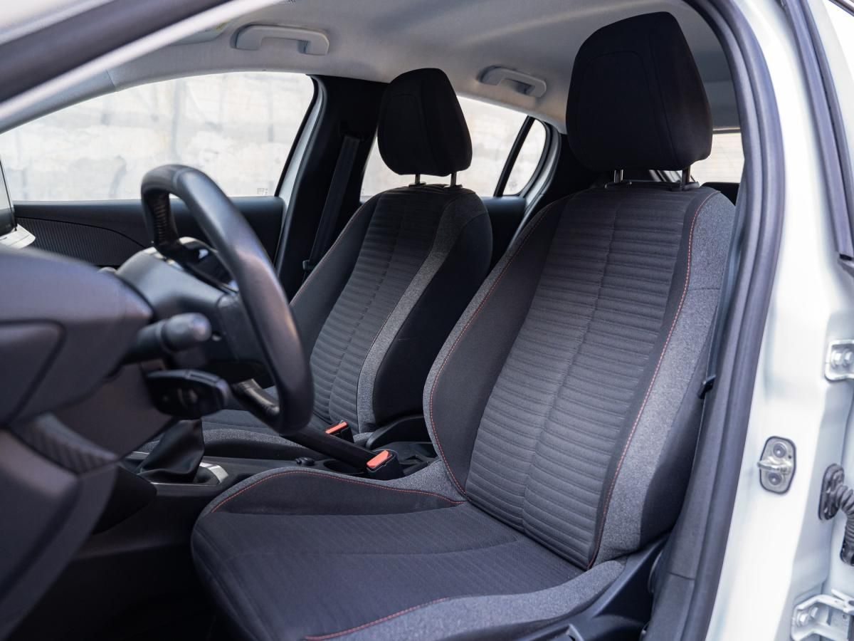 peugeot-208-2022-gasolina-1199cc