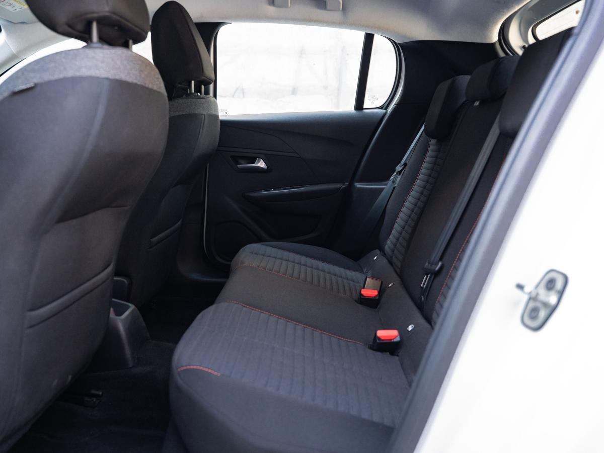 peugeot-208-2022-gasolina-1199cc