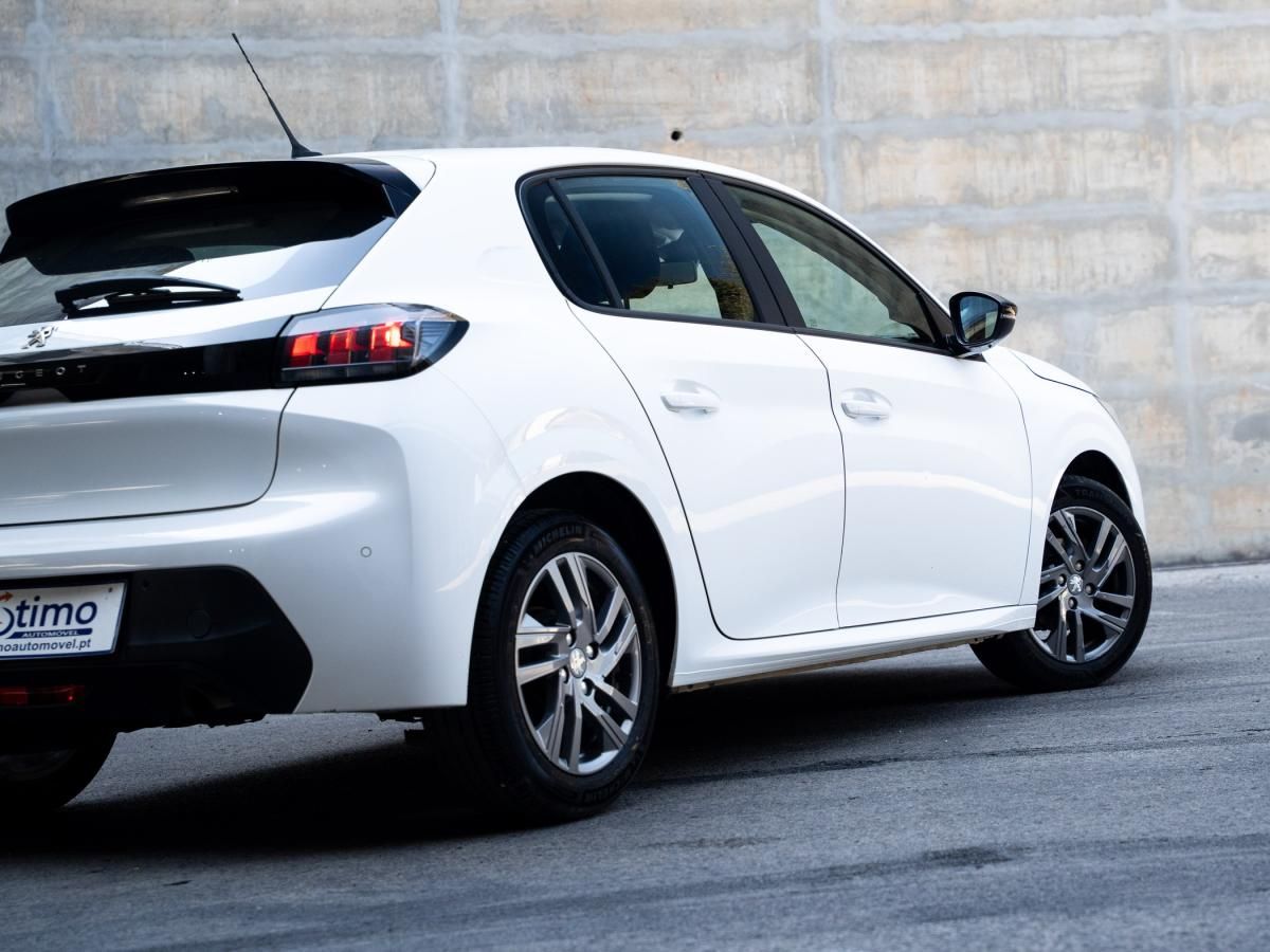 peugeot-208-2022-gasolina-1199cc