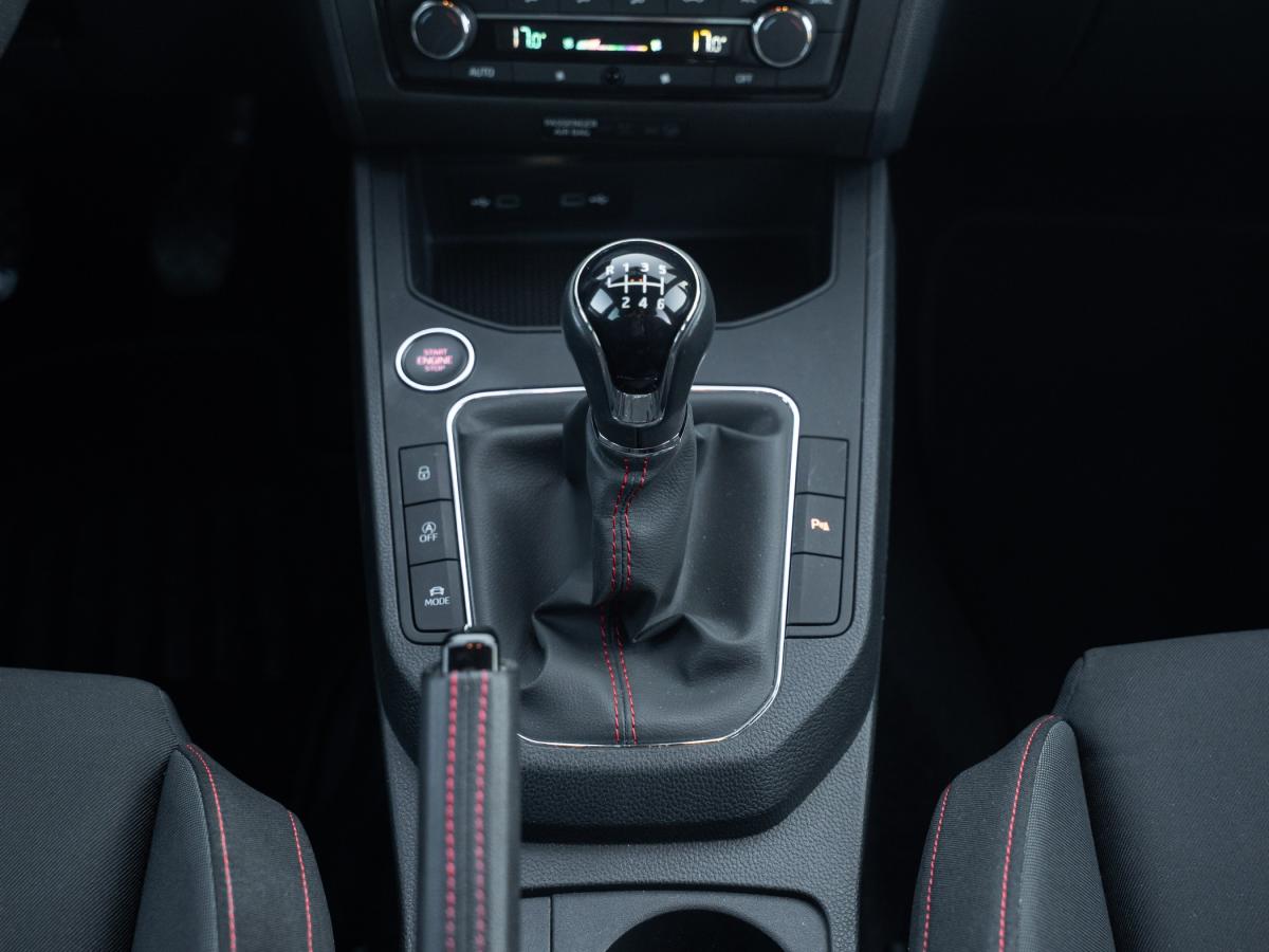 seat-ibiza-2021-gasolina-999cc