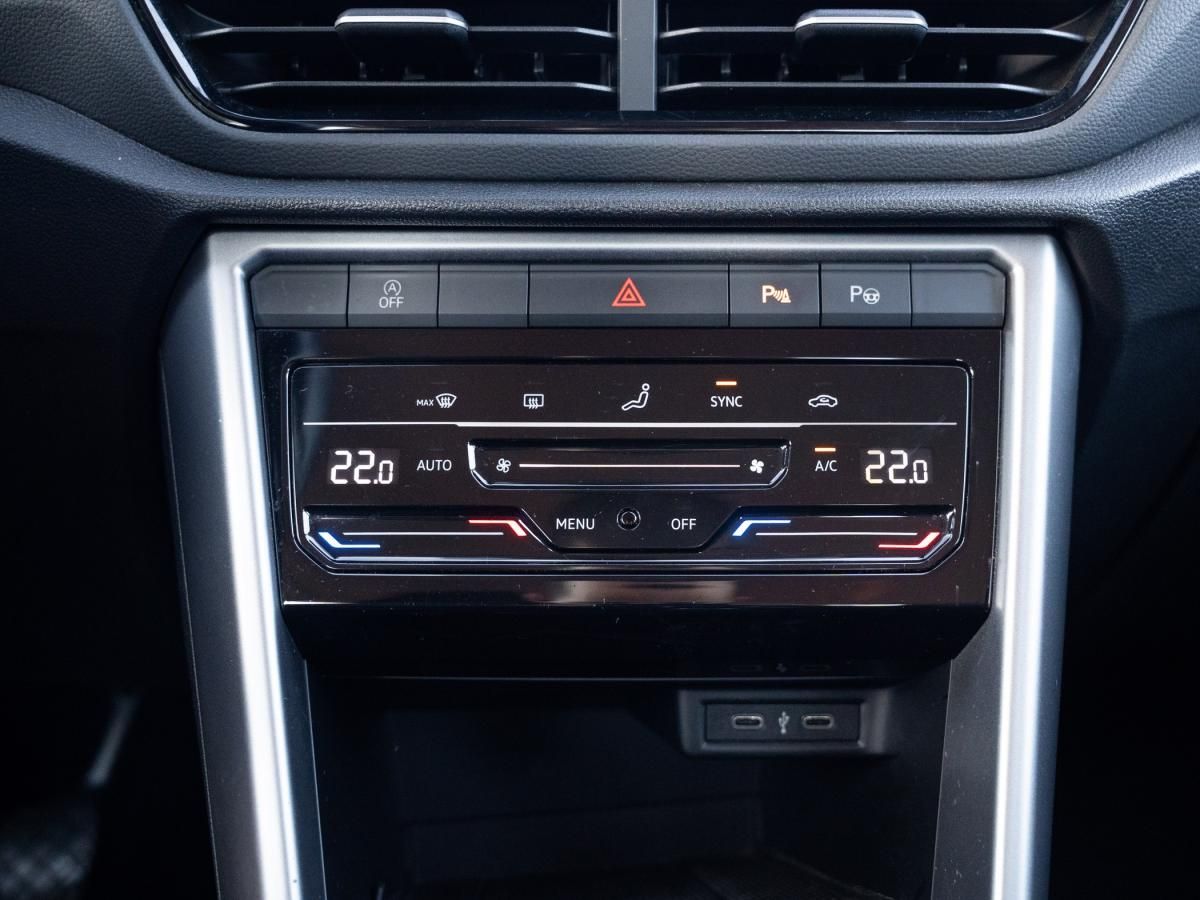 volkswagen-t-roc-2022-gasolina-999cc