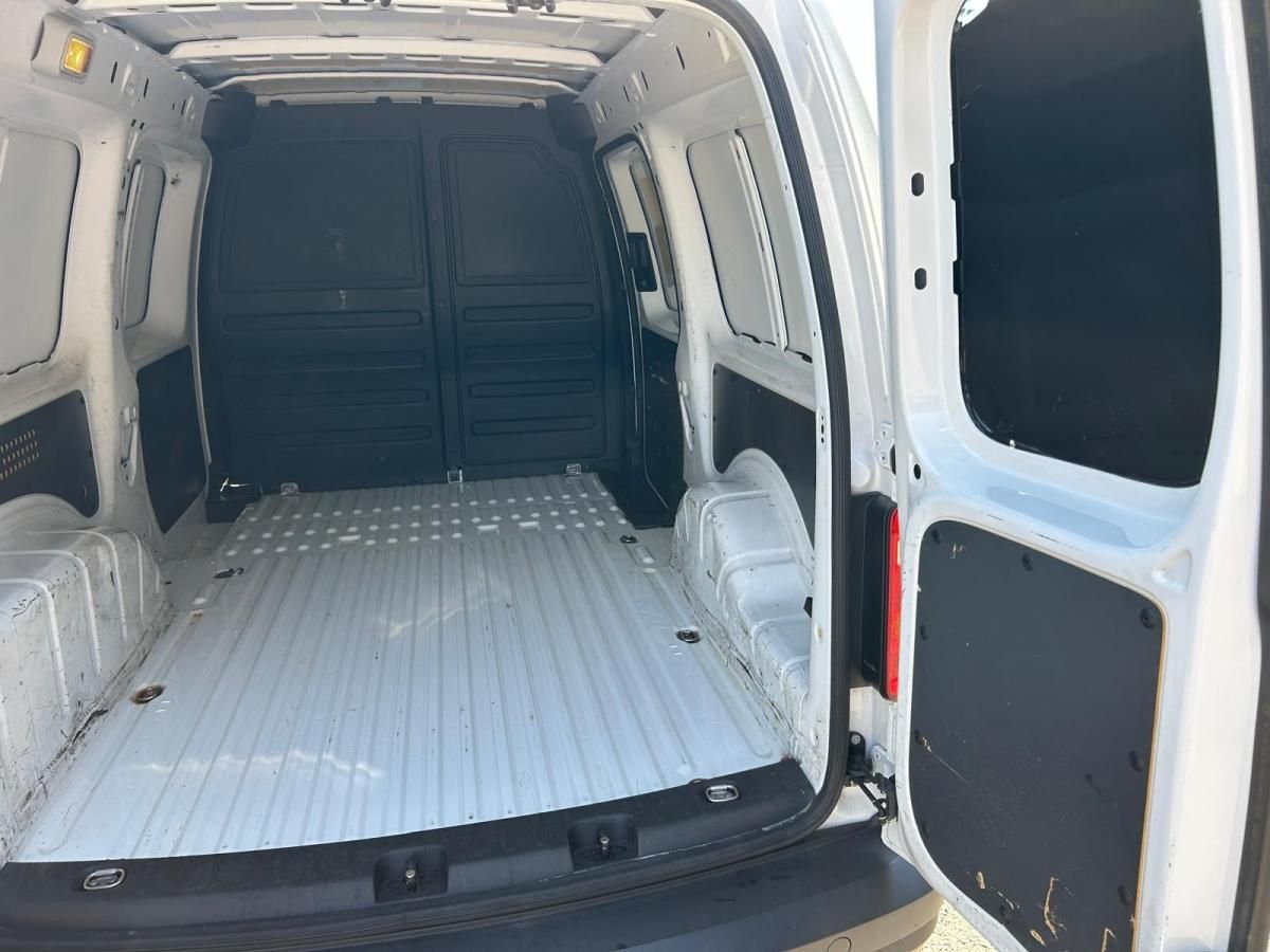 volkswagen-caddy-2020-diesel-1968cc