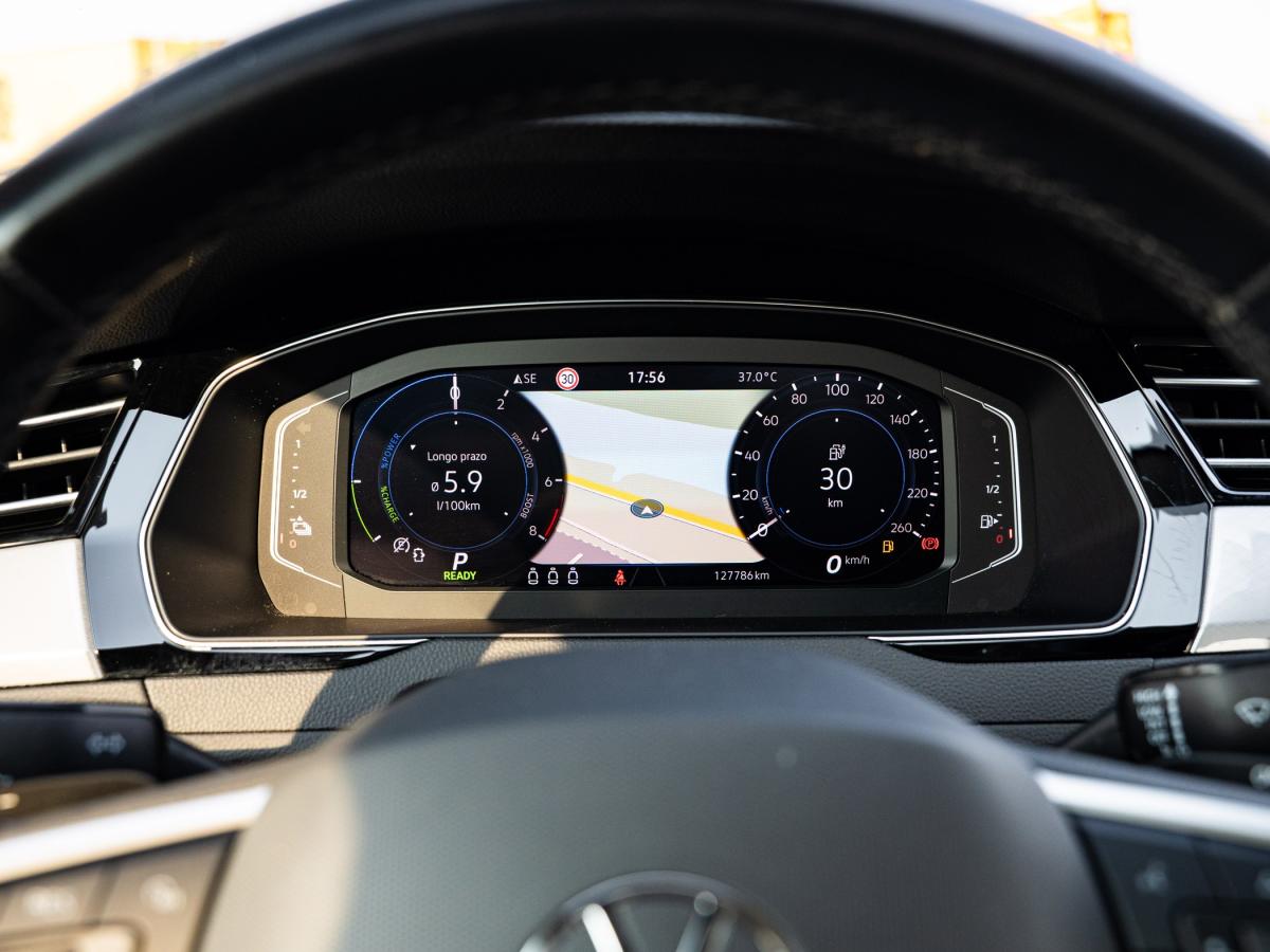 volkswagen-passat-variant-2021-hibrido-a-gasolina-1395cc
