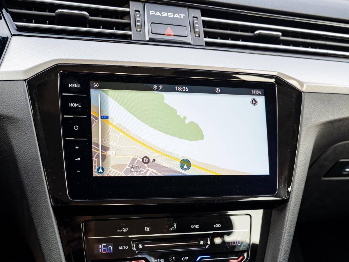 volkswagen-passat-variant-2021-hibrido-a-gasolina-1395cc