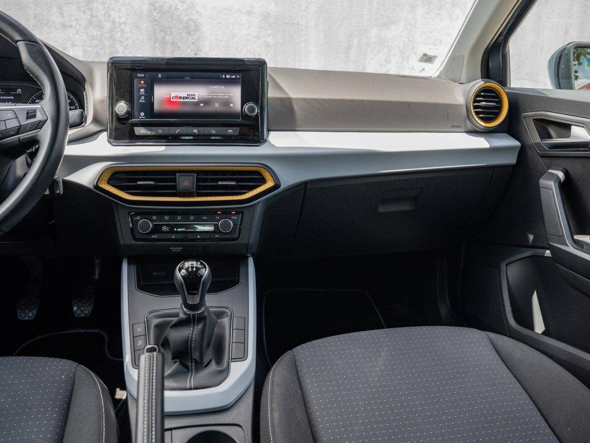 seat-arona-2022-gasolina-999cc
