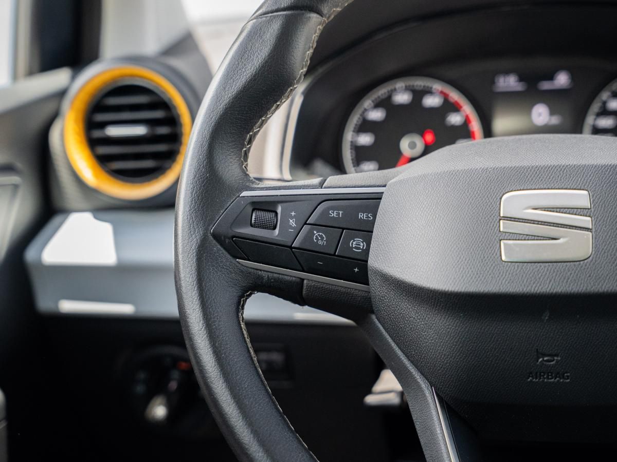 seat-arona-2022-gasolina-999cc
