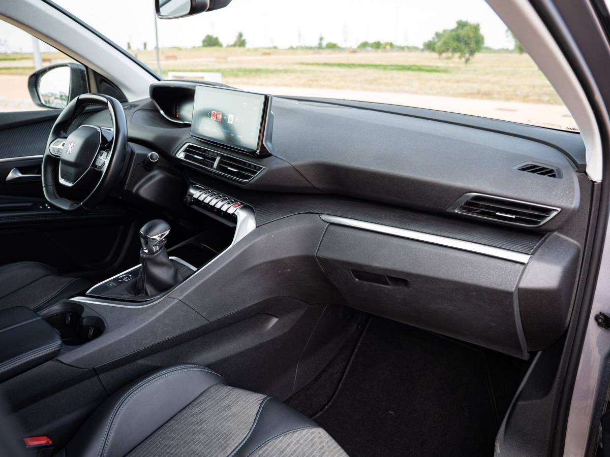 peugeot-3008-2022-diesel-1499cc
