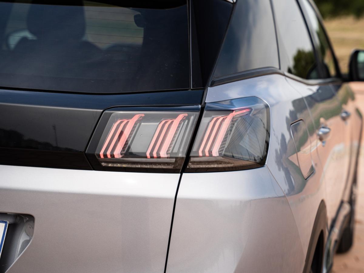 peugeot-3008-2022-diesel-1499cc