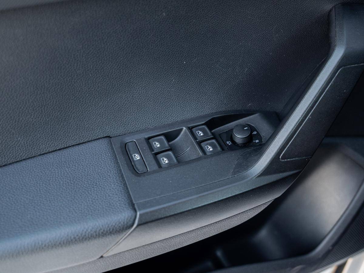 seat-arona-2022-gasolina-999cc