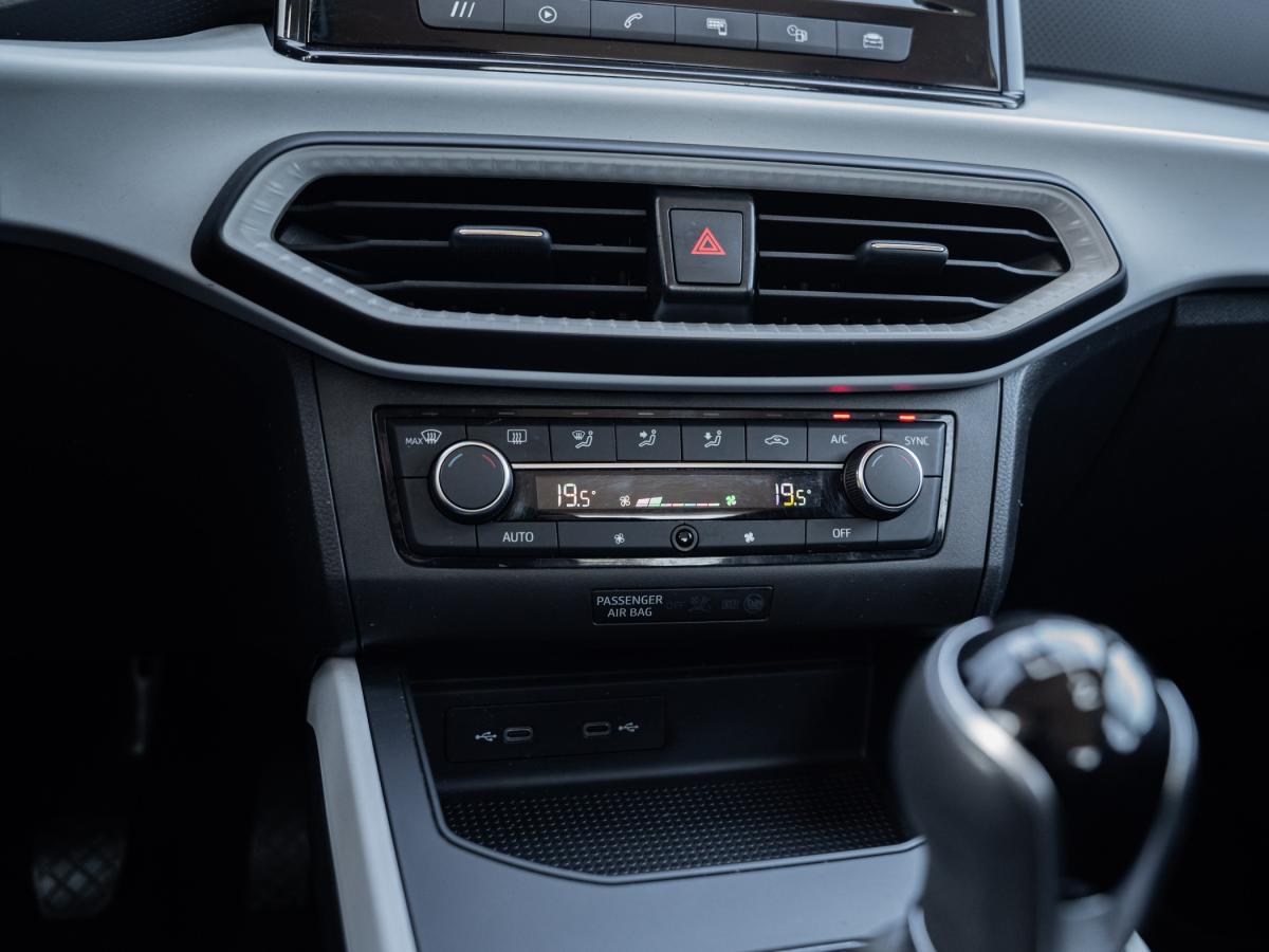 seat-arona-2022-gasolina-999cc