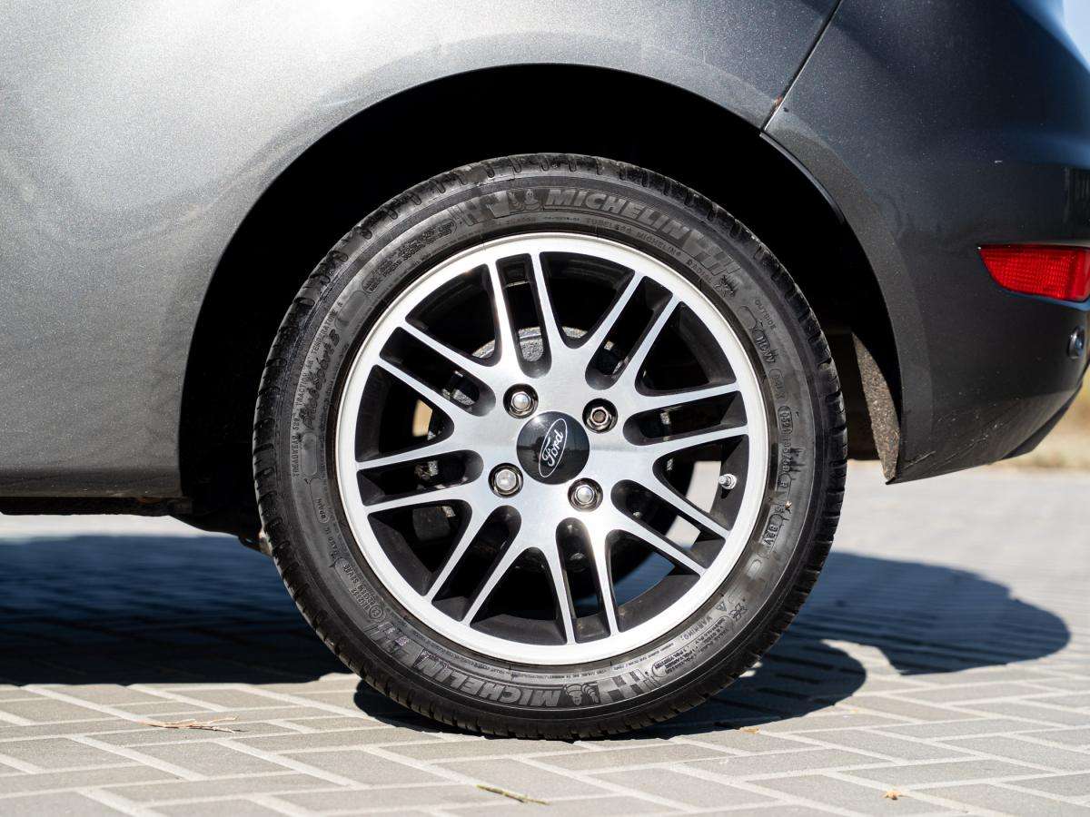 ford-fiesta-2016-gasolina-998cc