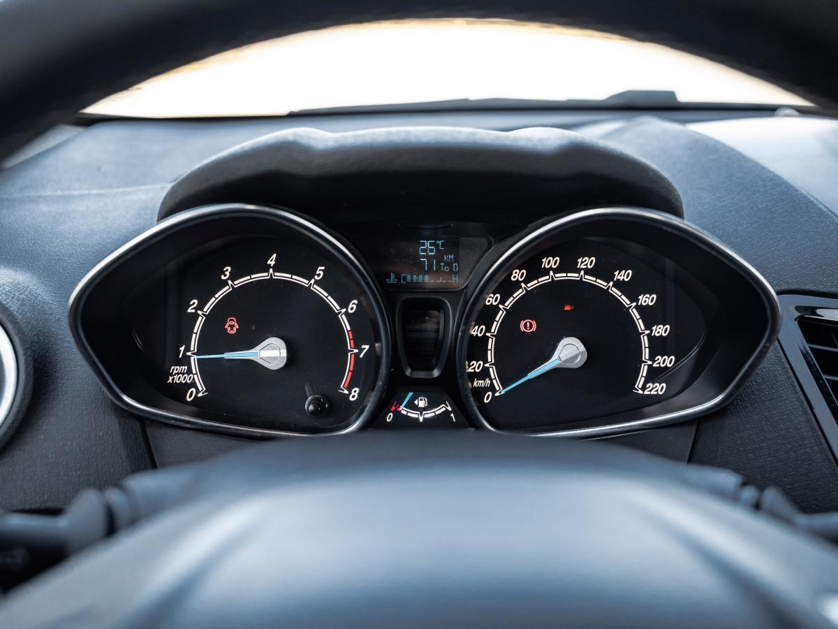 ford-fiesta-2016-gasolina-998cc