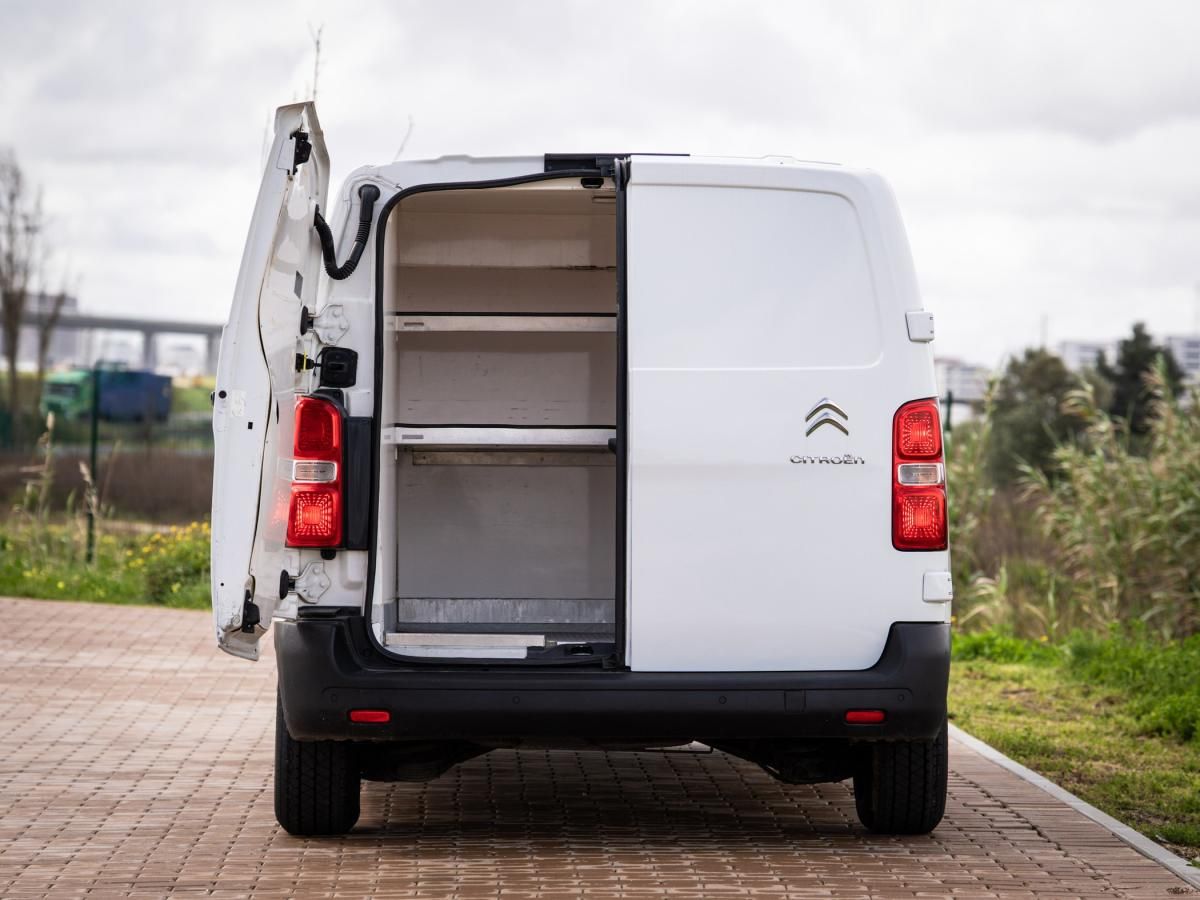 citroen-jumpy-2020-diesel-1499cc