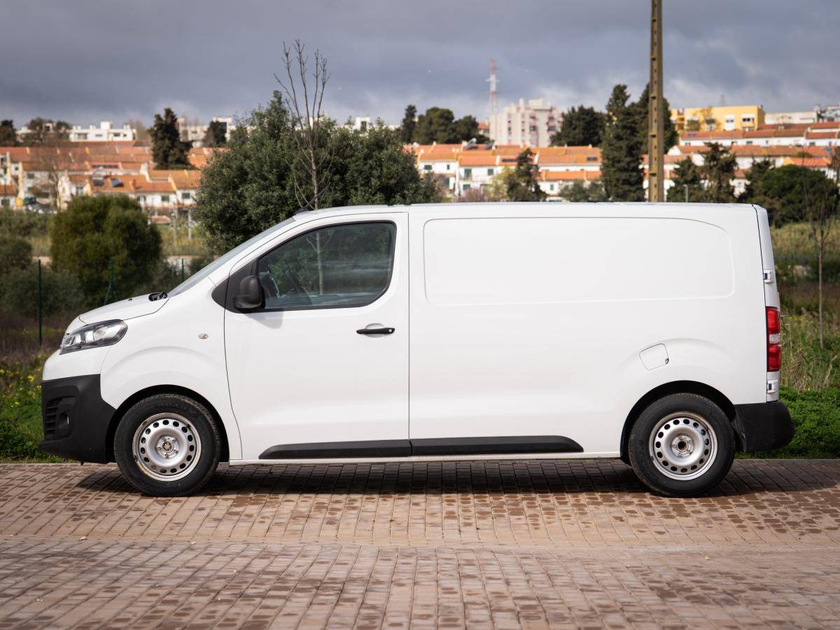 citroen-jumpy-2020-diesel-1499cc