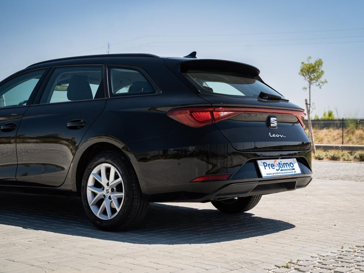 seat-leon-st-2022-gasolina-999cc