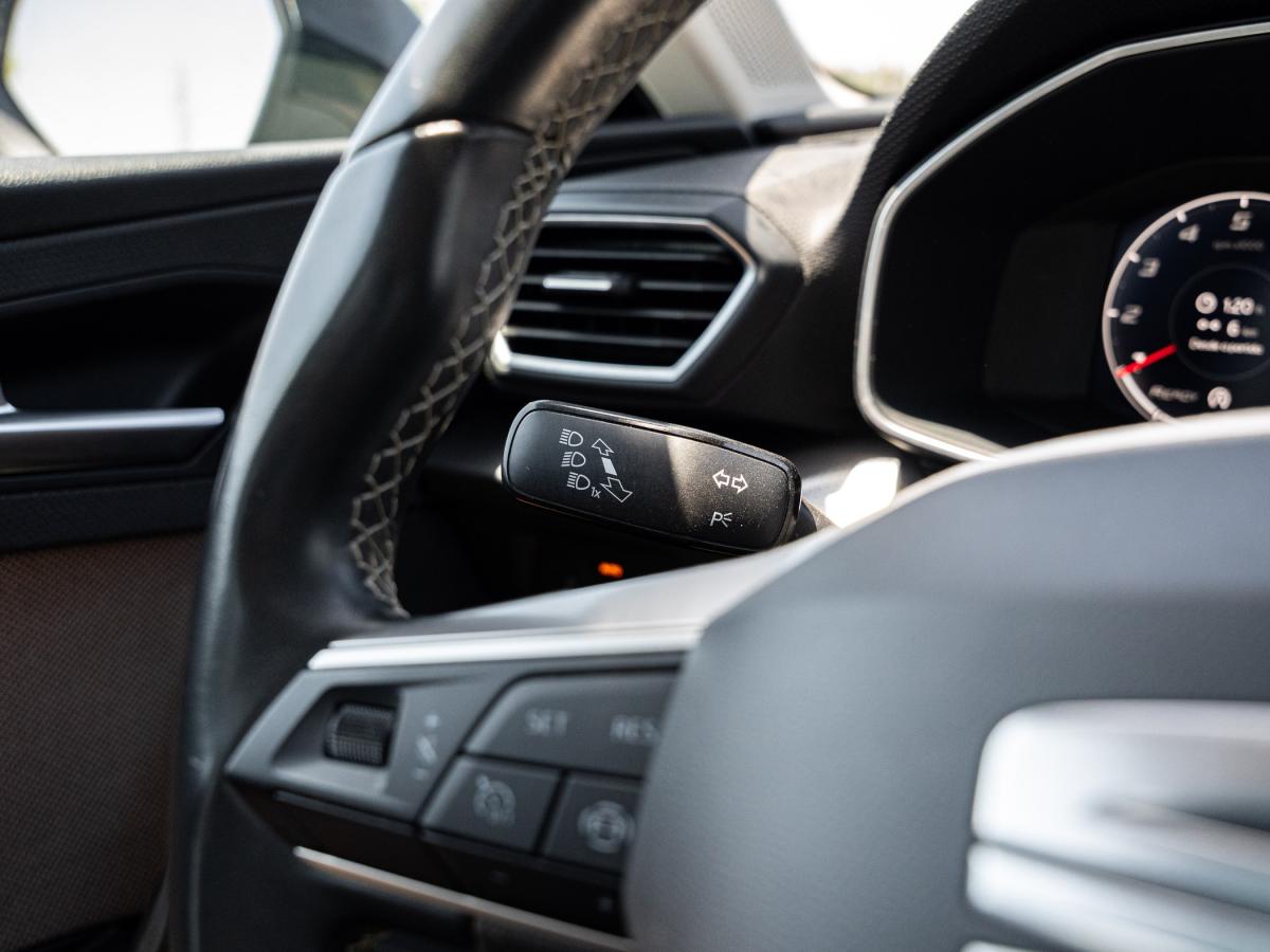 seat-leon-st-2022-gasolina-999cc