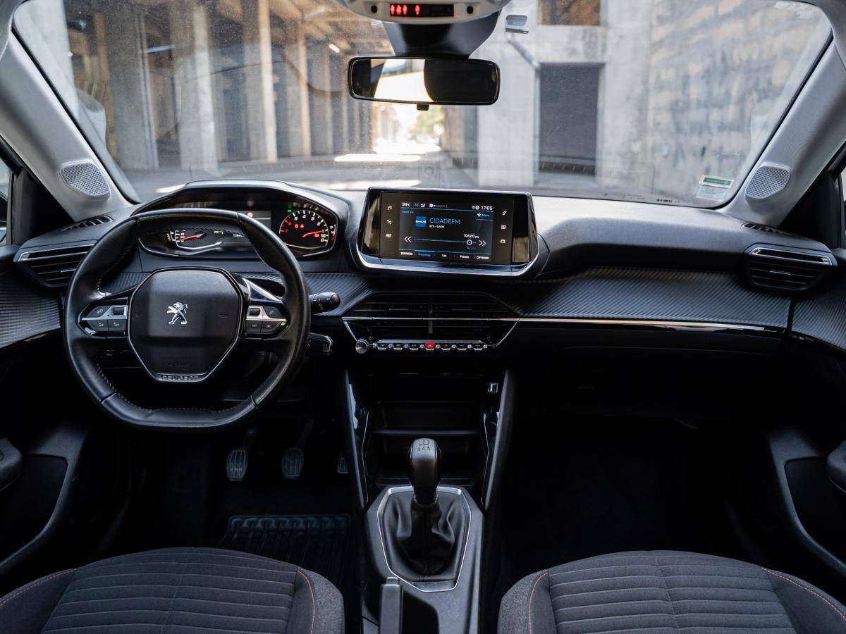peugeot-208-2022-gasolina-1199cc