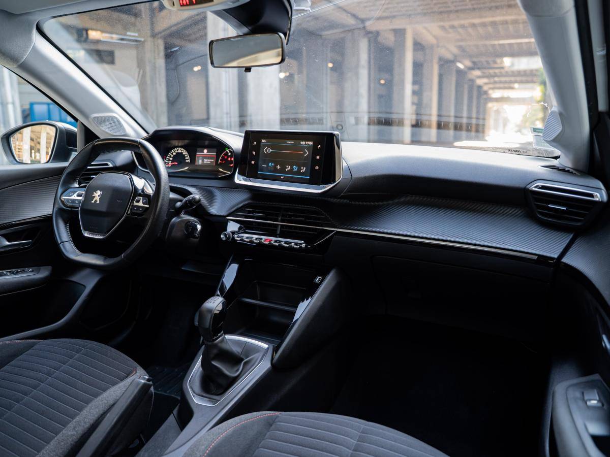 peugeot-208-2022-gasolina-1199cc