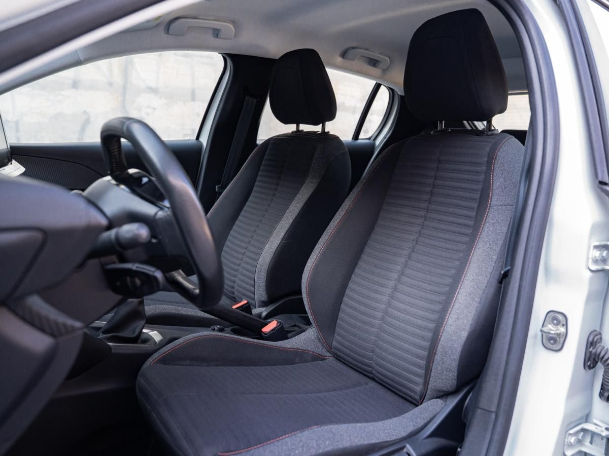 peugeot-208-2022-gasolina-1199cc
