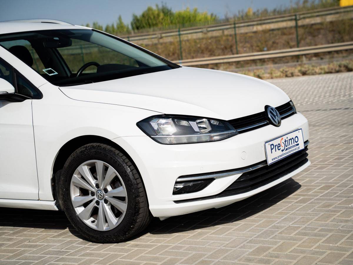 volkswagen-golf-variant-2019-diesel-1598cc