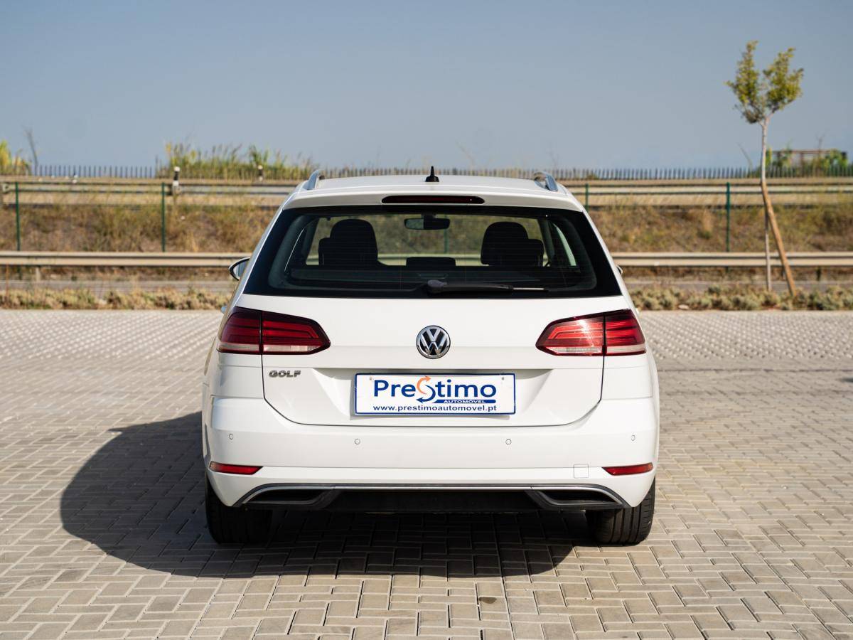 volkswagen-golf-variant-2019-diesel-1598cc