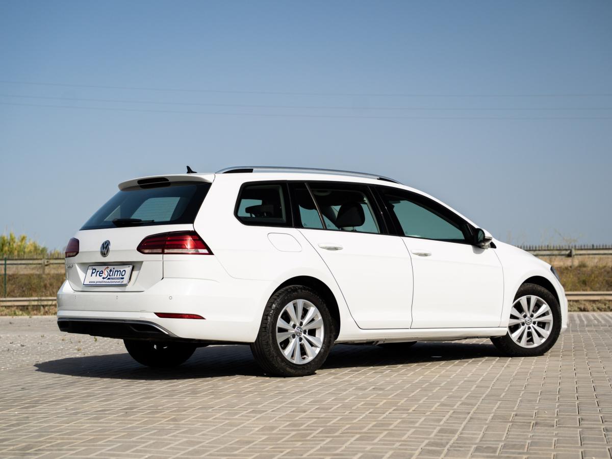 volkswagen-golf-variant-2019-diesel-1598cc