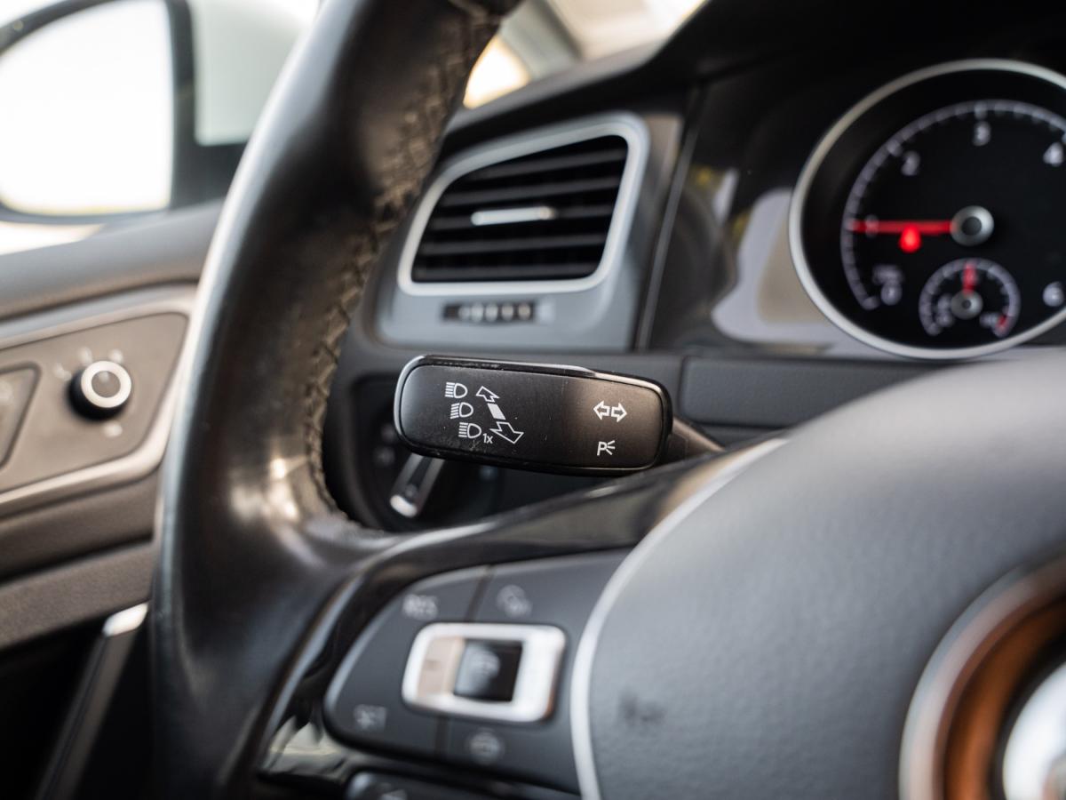 volkswagen-golf-variant-2019-diesel-1598cc