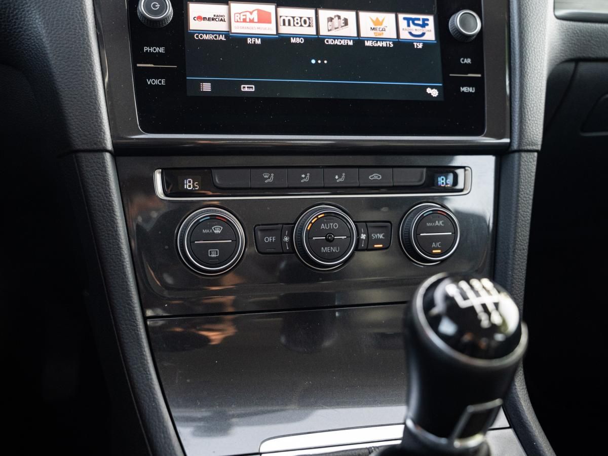volkswagen-golf-variant-2019-diesel-1598cc