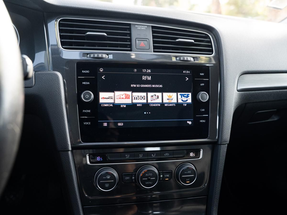 volkswagen-golf-variant-2019-diesel-1598cc