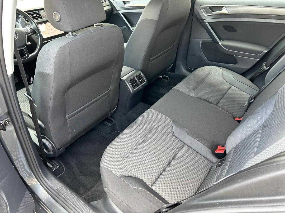volkswagen-golf-variant-2020-diesel-1598cc