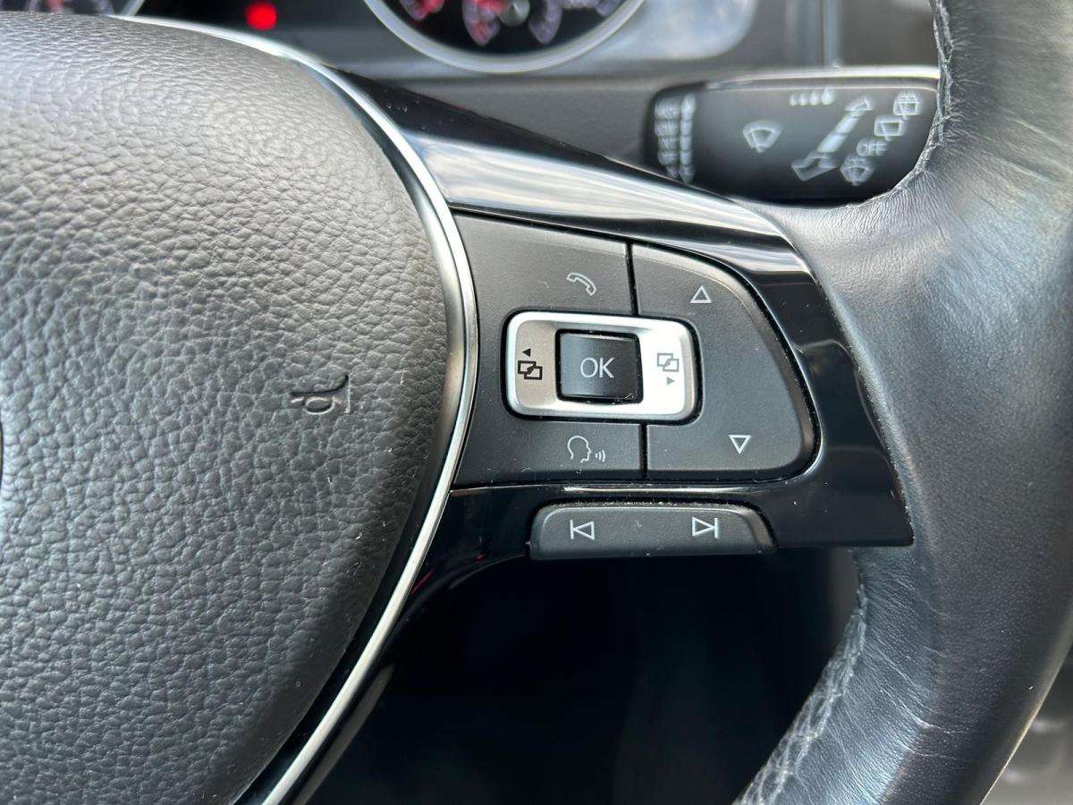 volkswagen-golf-variant-2020-diesel-1598cc