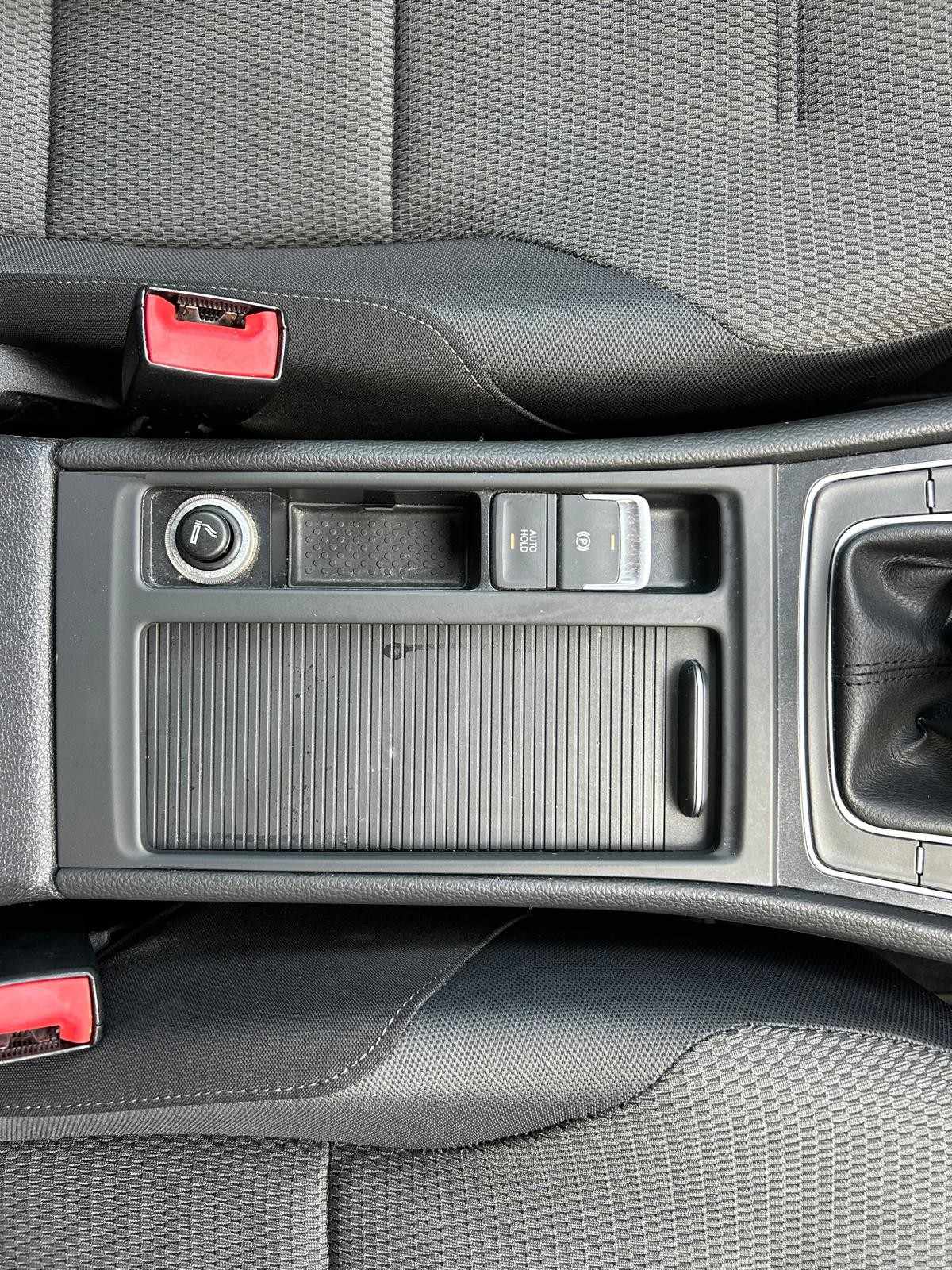 volkswagen-golf-variant-2020-diesel-1598cc